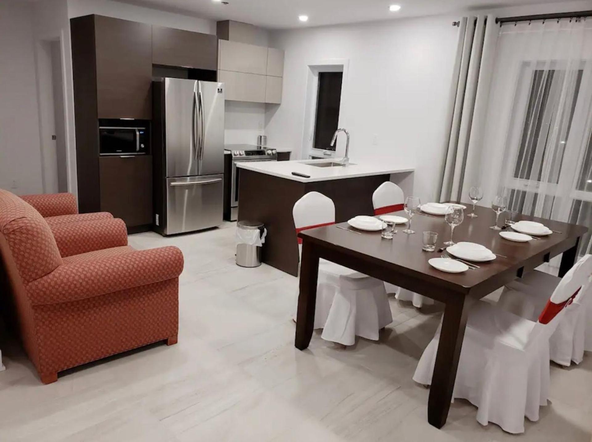 Le Bijou Airhome One Or Two Bedroom Suite Монреаль Экстерьер фото